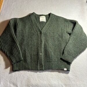 Ribbed V‑Neck Button Cardigan — Olive Green